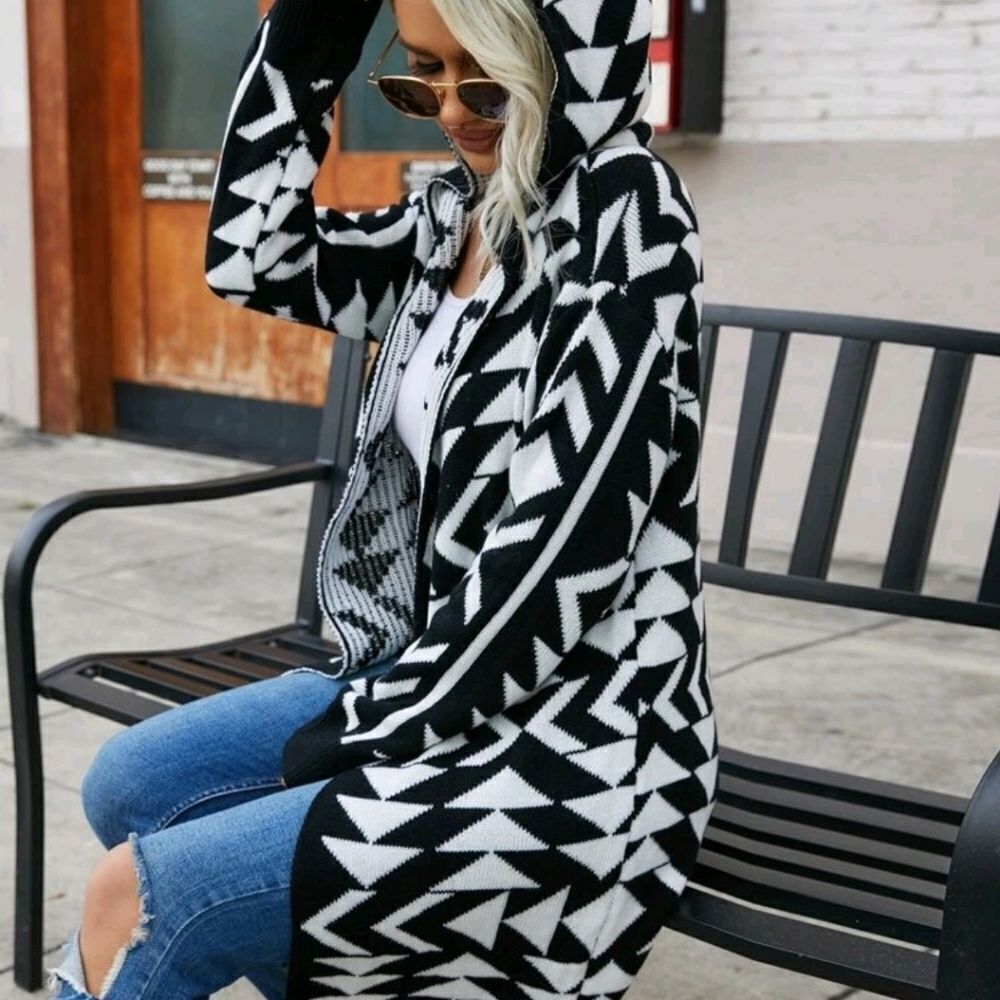 Geo Pattern Drop Shoulder Front Hooded Cardigan - Picture 6 of 7